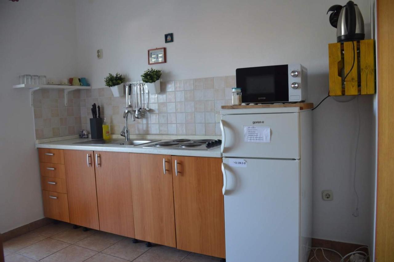 Apartments Burcul Pag 帕格 外观 照片