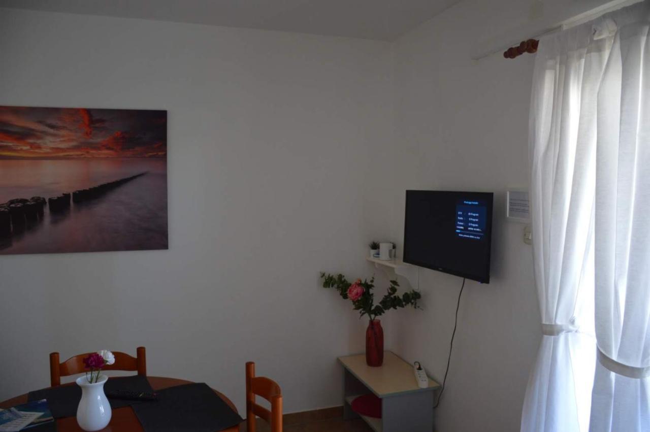 Apartments Burcul Pag 帕格 外观 照片