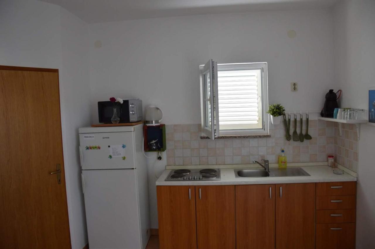 Apartments Burcul Pag 帕格 外观 照片