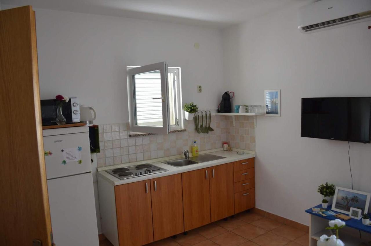 Apartments Burcul Pag 帕格 外观 照片