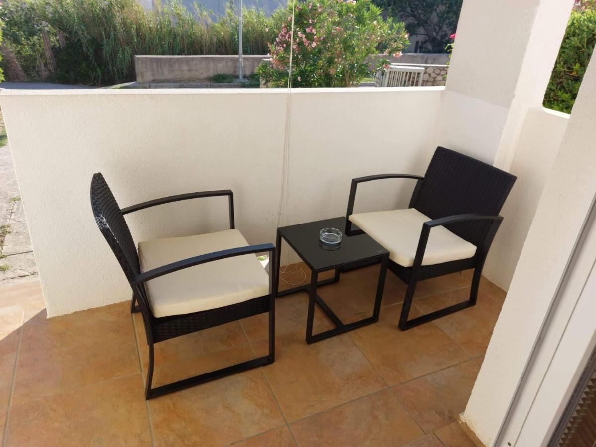 Apartments Burcul Pag 帕格 外观 照片