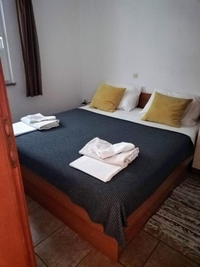 Apartments Burcul Pag 帕格 外观 照片
