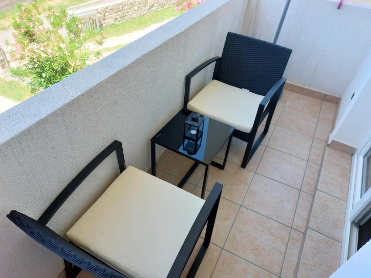 Apartments Burcul Pag 帕格 外观 照片