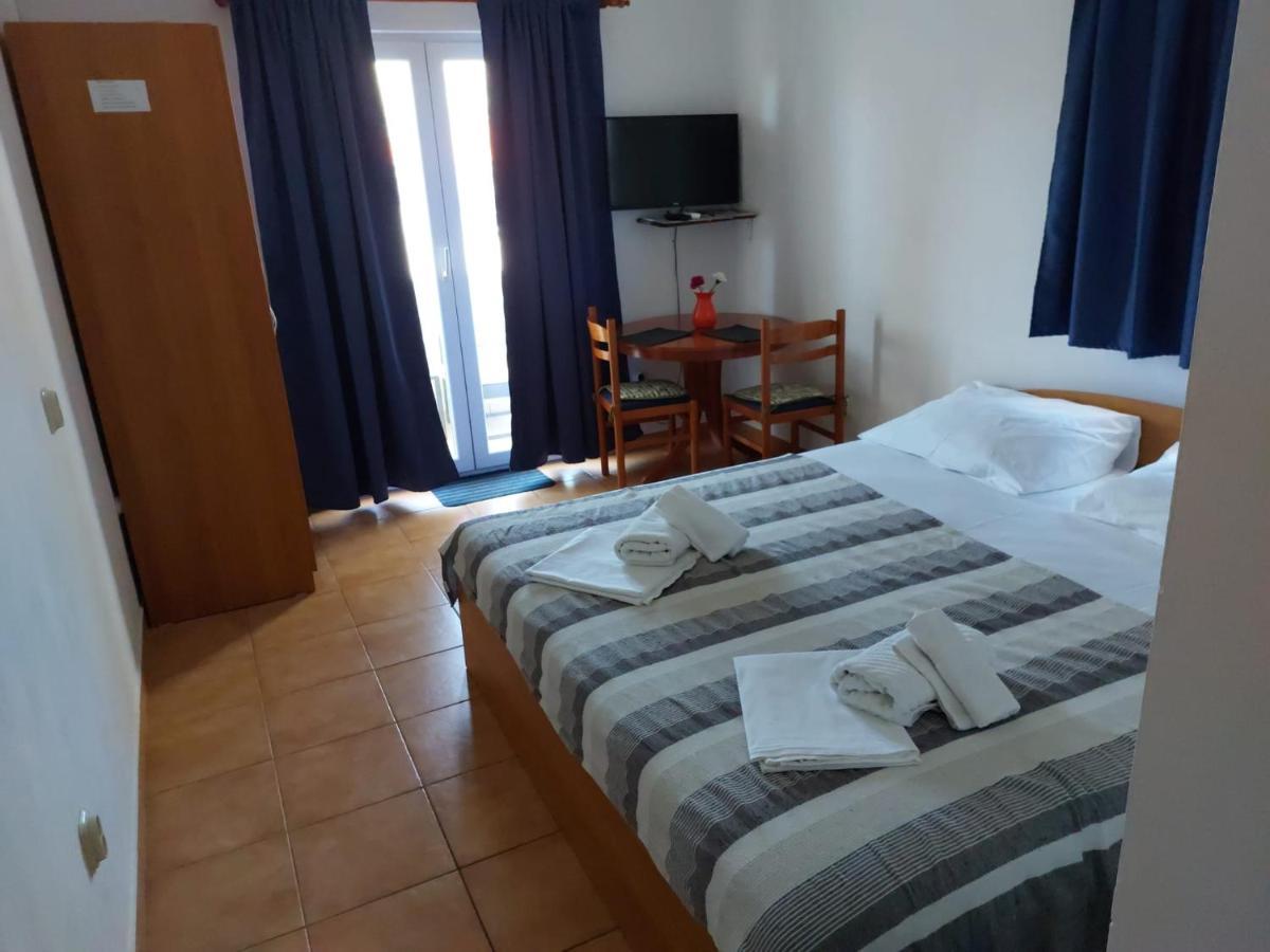 Apartments Burcul Pag 帕格 外观 照片