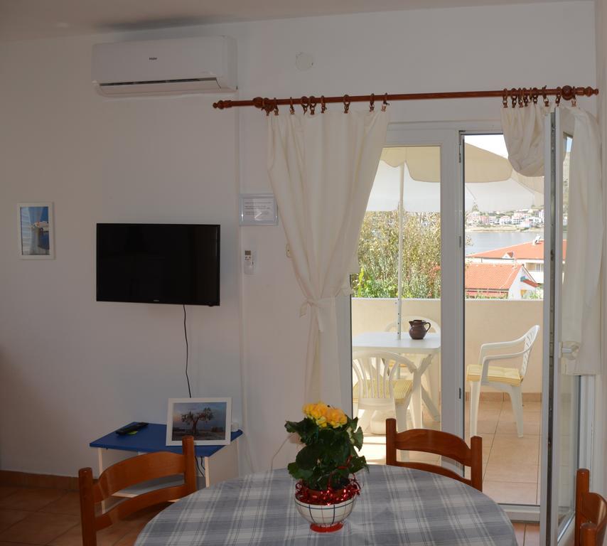 Apartments Burcul Pag 帕格 外观 照片